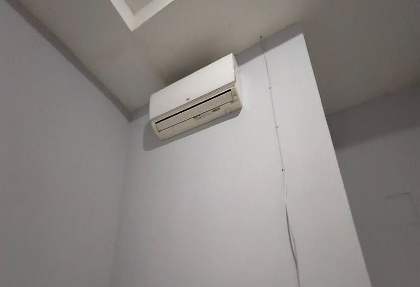 בית מלון כפרי Oyo 93764 Homestay Citra