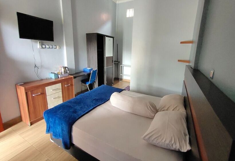 فندق Oyo 93775 Nilam Guest House