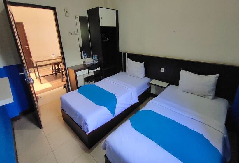 فندق Oyo 93775 Nilam Guest House