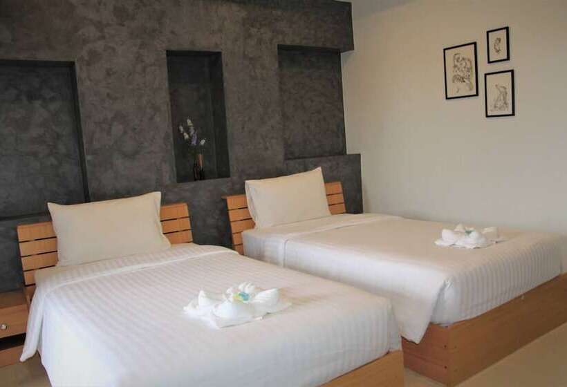 ホテル Pilatus Apartment