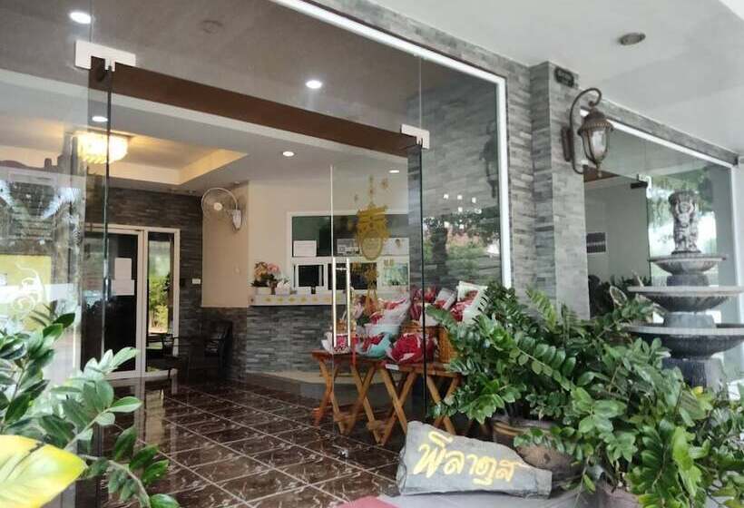 ホテル Pilatus Apartment