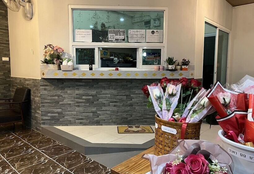 ホテル Pilatus Apartment