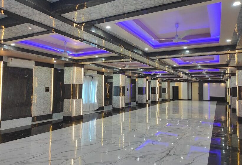 فندق Royal Palace