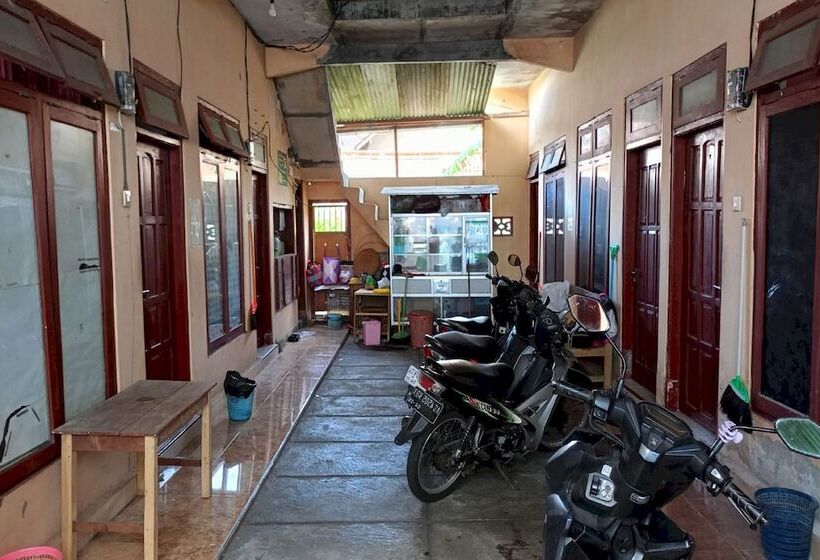 فندق Spot On 93712 Vanda Family