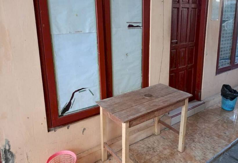 فندق Spot On 93712 Vanda Family