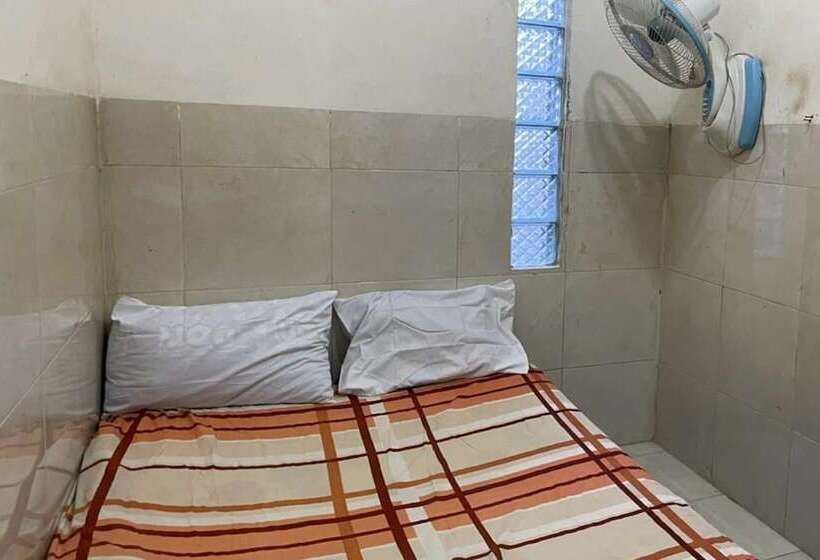 فندق Spot On 93755 Siwalanpanji Homestay Syariah