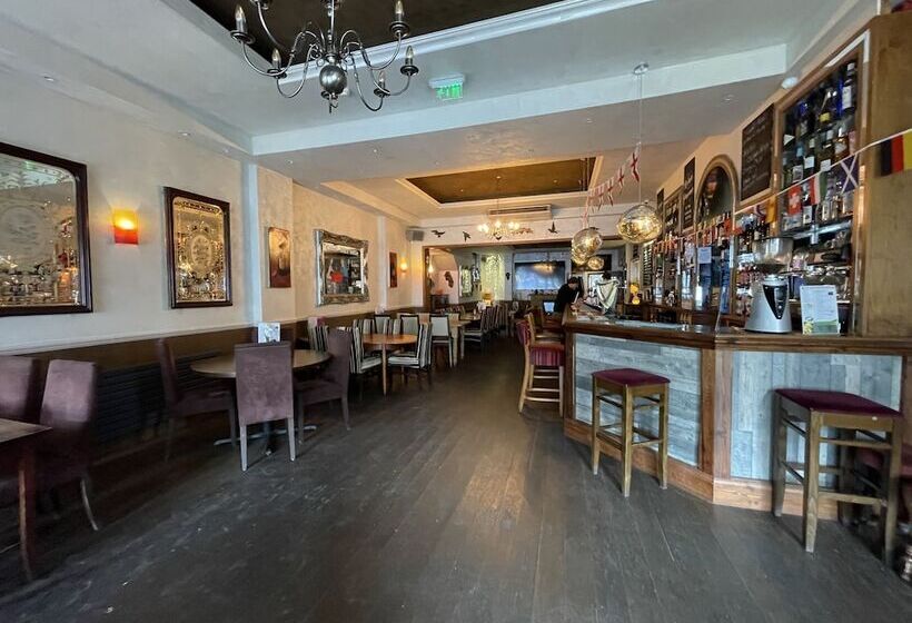 Отель The Barrington