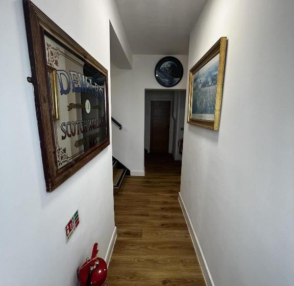 Отель The Barrington