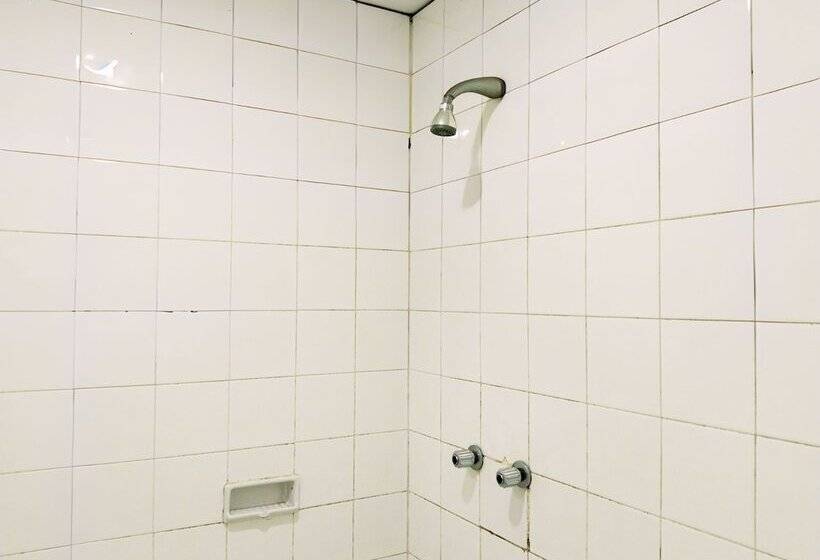 New Gondangdia Powered By Cocotel