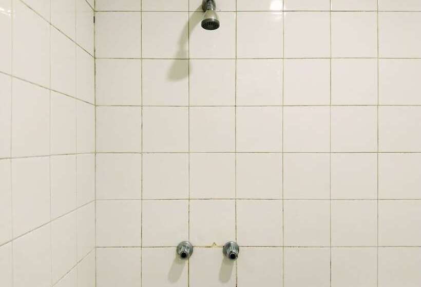 New Gondangdia Powered By Cocotel