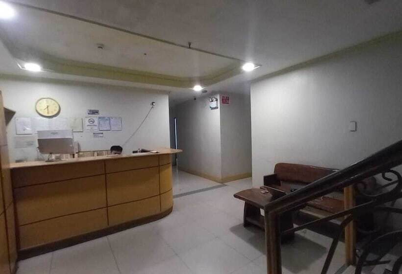 Oyo 1066 Dorotello Apartelle