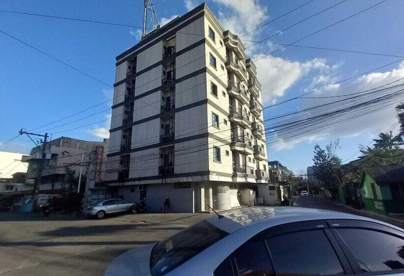 Oyo 1066 Dorotello Apartelle