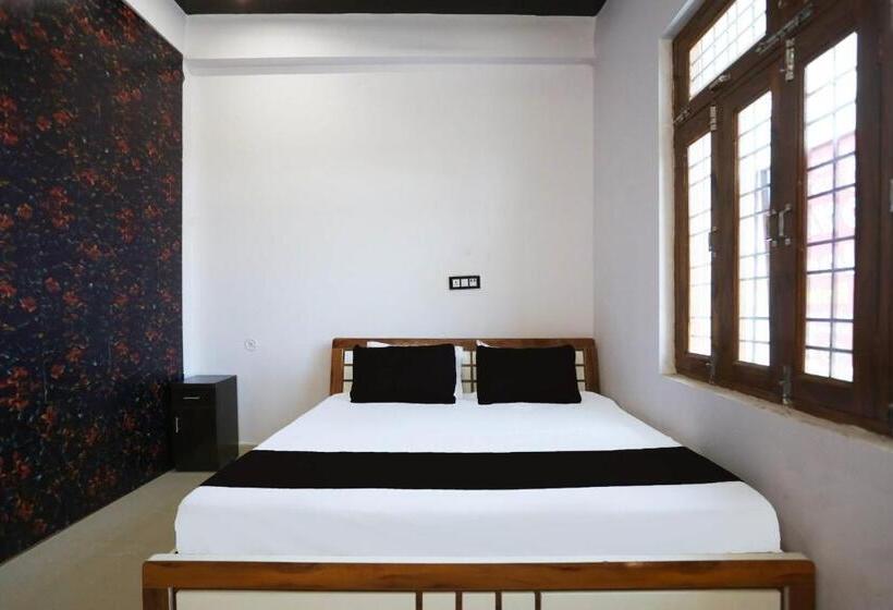 Oyo Flagship Hotel Royal Palace