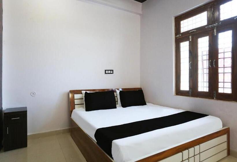 Oyo Flagship Hotel Royal Palace