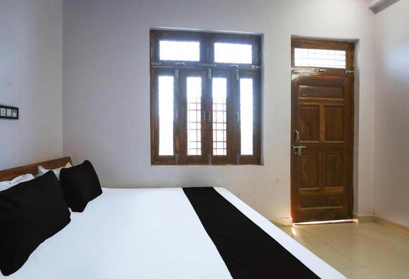 Oyo Flagship Hotel Royal Palace