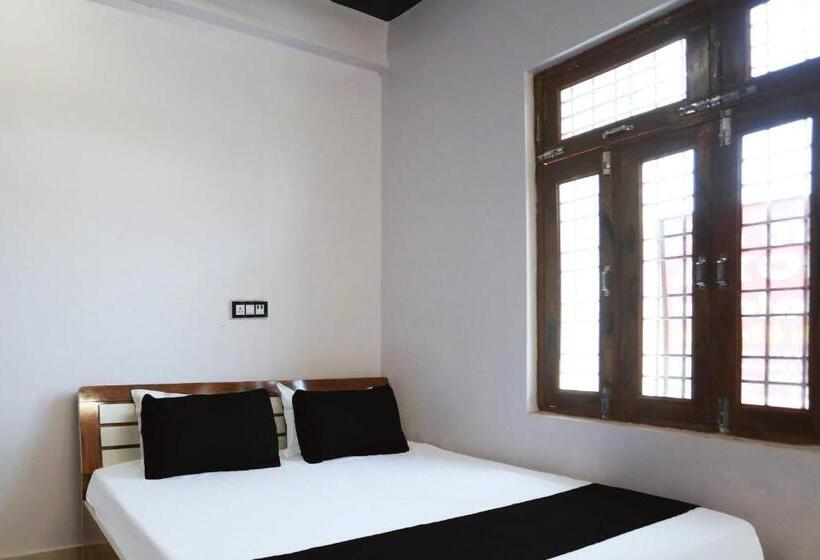 Oyo Flagship Hotel Royal Palace