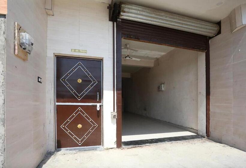 Oyo Flagship Hotel Royal Palace