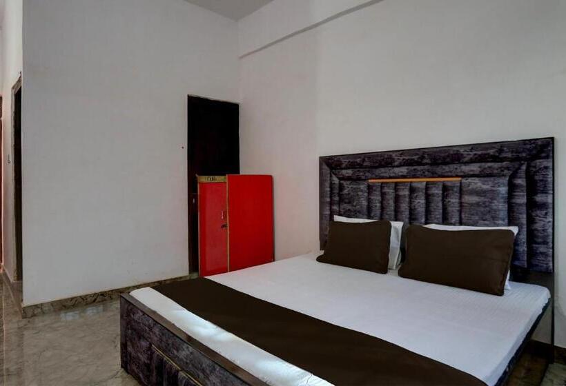 Flagship Triveni Hotel And Restaurant