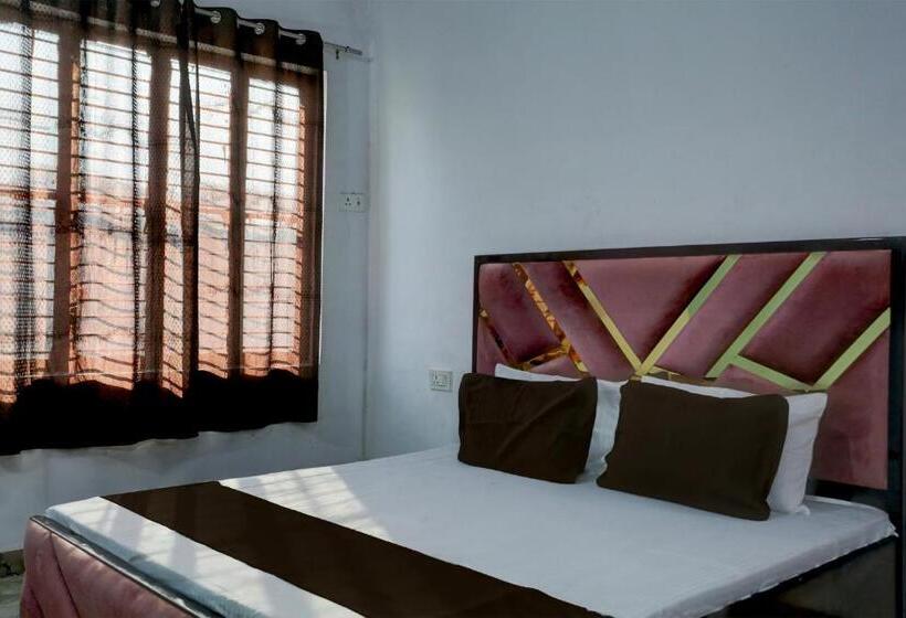 Flagship Triveni Hotel And Restaurant