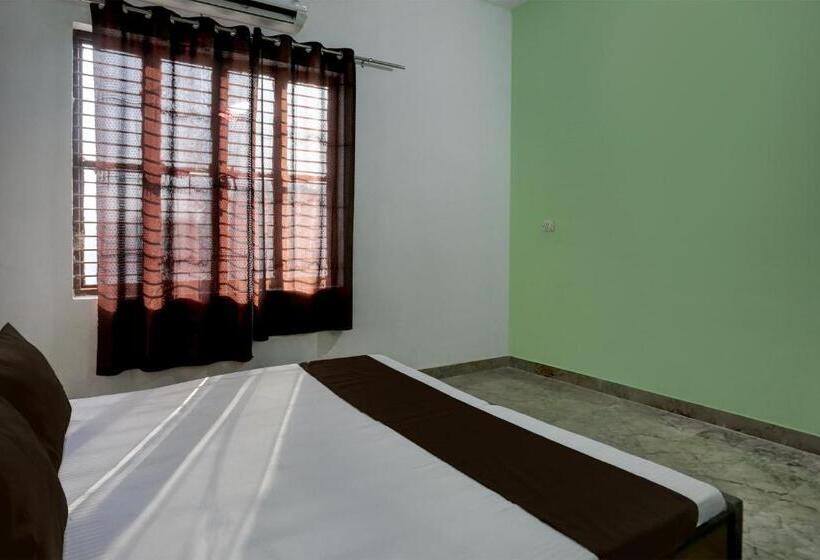 Flagship Triveni Hotel And Restaurant