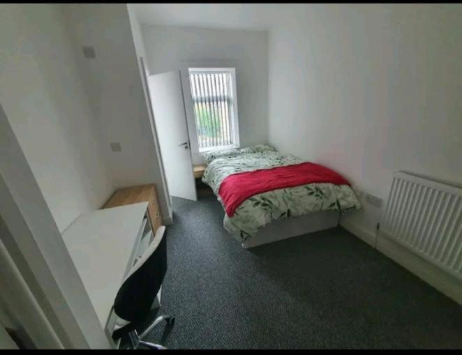 Пансион Ensuite Double Bed L4 Burnley City Centre