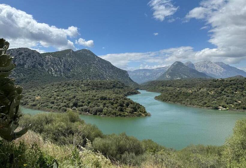 Pensjonat Iloghe Di Marras