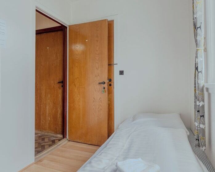 بنسيون The Cookie Store Guesthouse