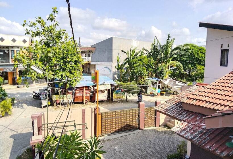 Risqia Homestay Syariah By Cocotel