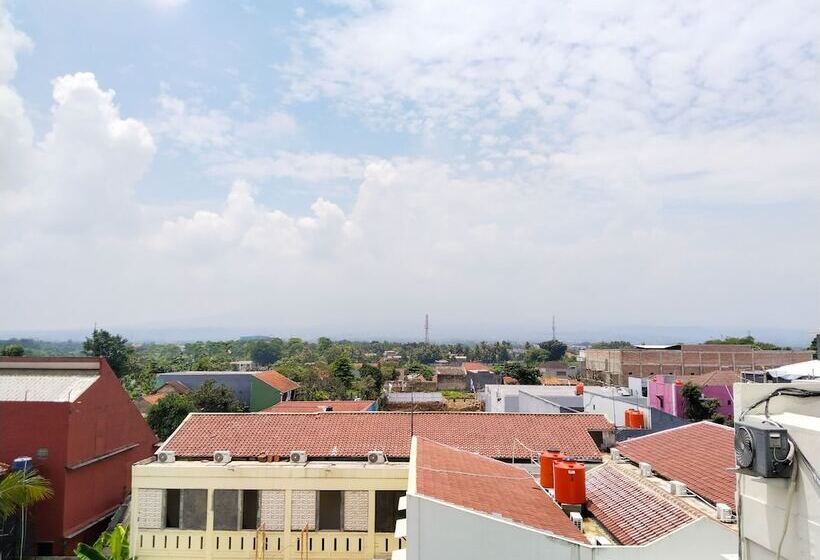 Yayah Guest House Syariah By Cocotel