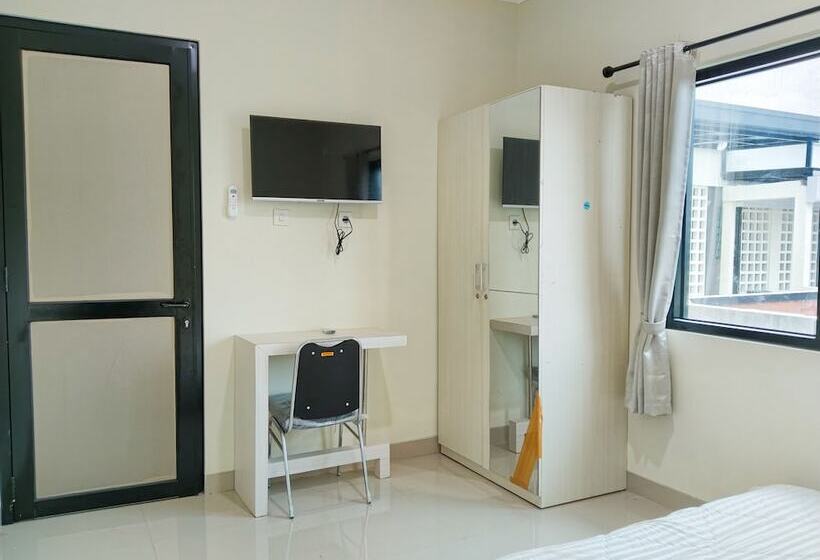 Yayah Guest House Syariah By Cocotel