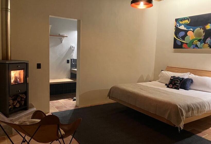 בית מלון כפרי La Tarjea