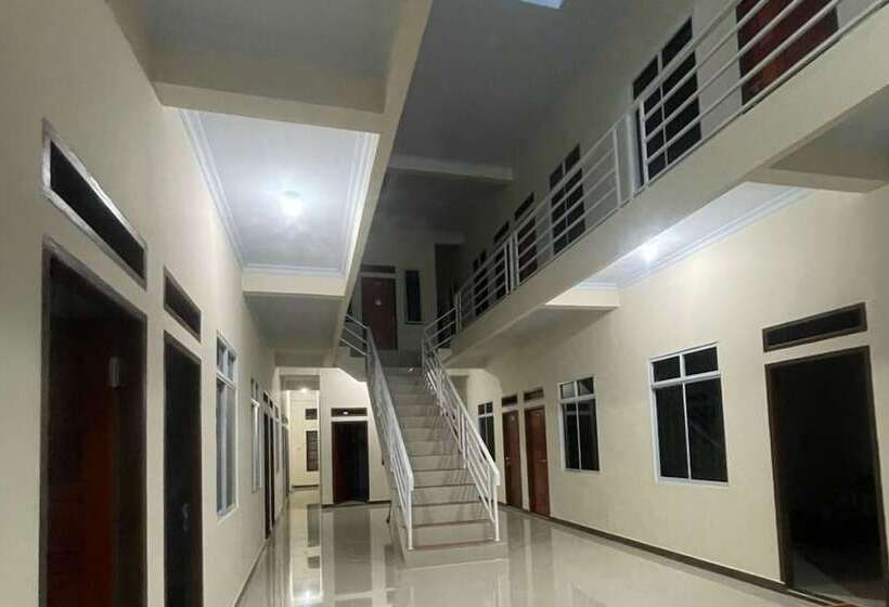 Отель Oyo 93699 Pondok Ibu Syariah