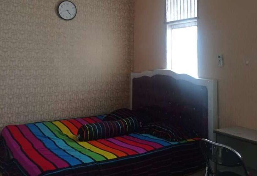 Отель Oyo 93699 Pondok Ibu Syariah