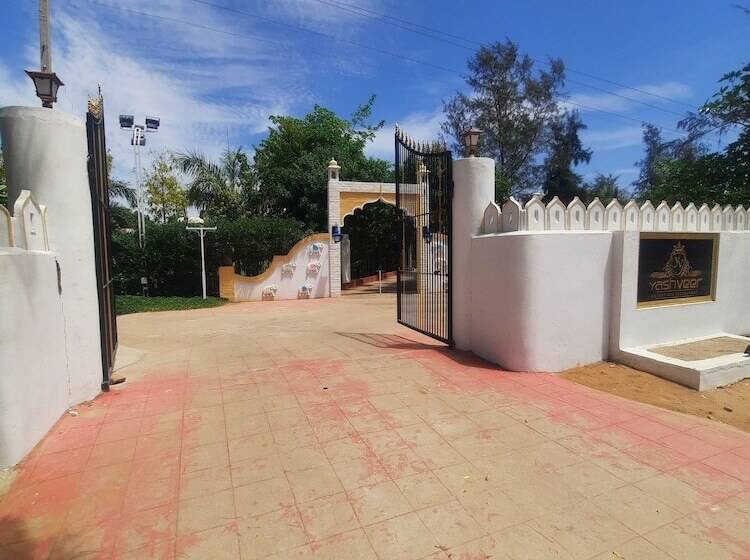 בית מלון כפרי Yash Veer Resort