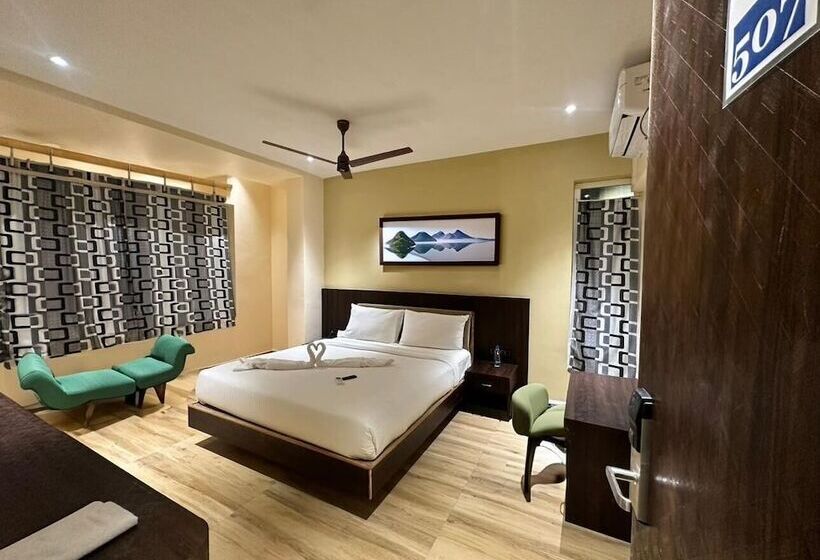 Monday Hotels Amalapuram Heights