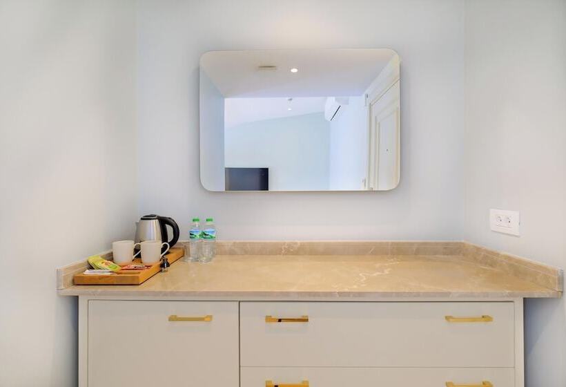 New Inn Hotel Old Town