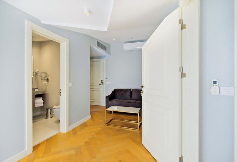 New Inn Hotel Old Town