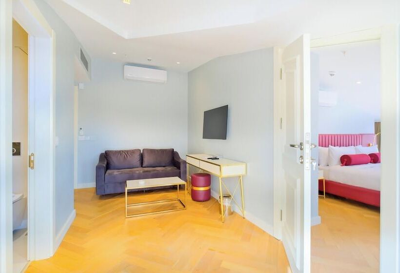 New Inn Hotel Old Town