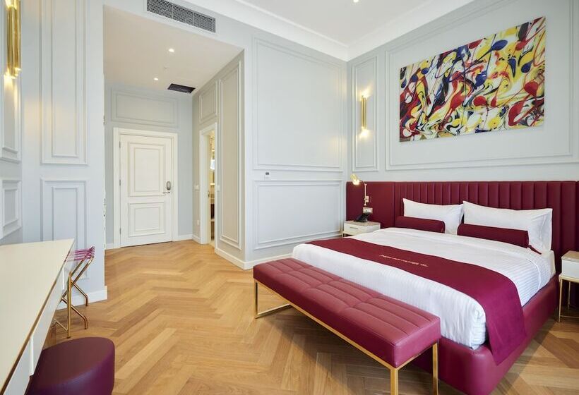 New Inn Hotel Old Town