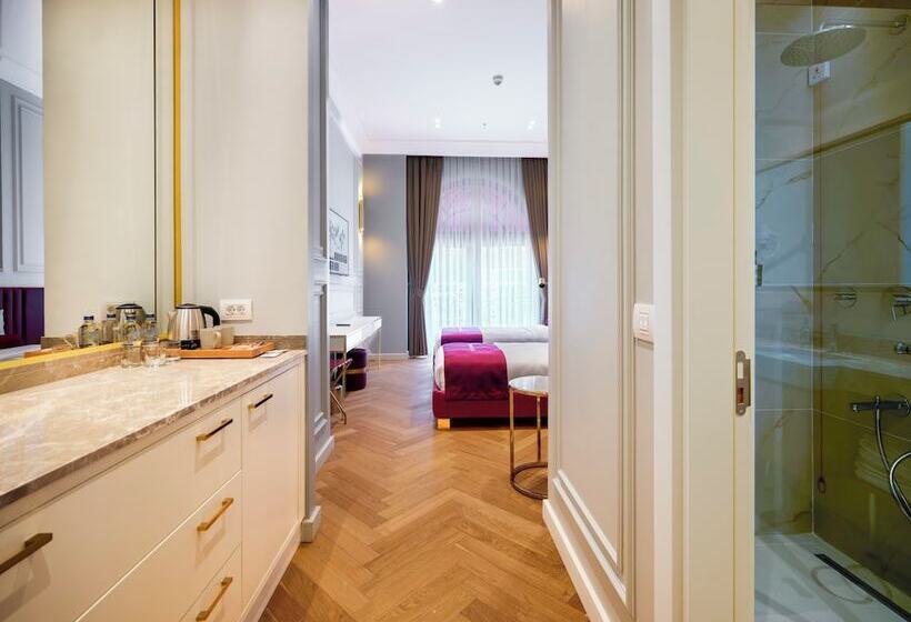 New Inn Hotel Old Town