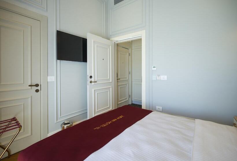 New Inn Hotel Old Town