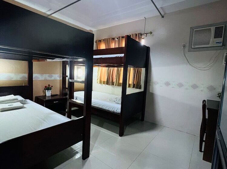 Argao Seabreeze Hotel Powered By Cocotel