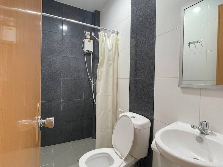 Argao Seabreeze Hotel Powered By Cocotel