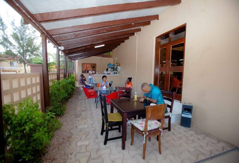 Bed and Breakfast Lidias Guest House