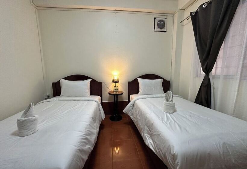 هتل Champa Inn