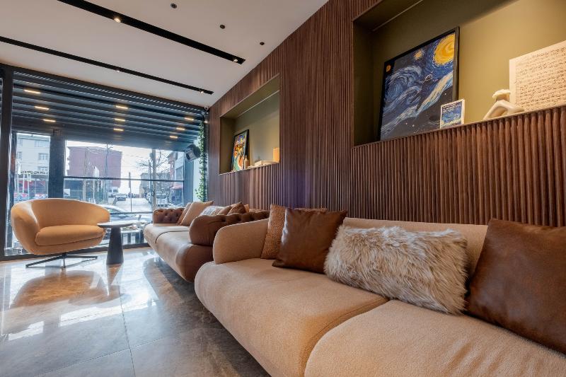 Отель Fly Point Airport