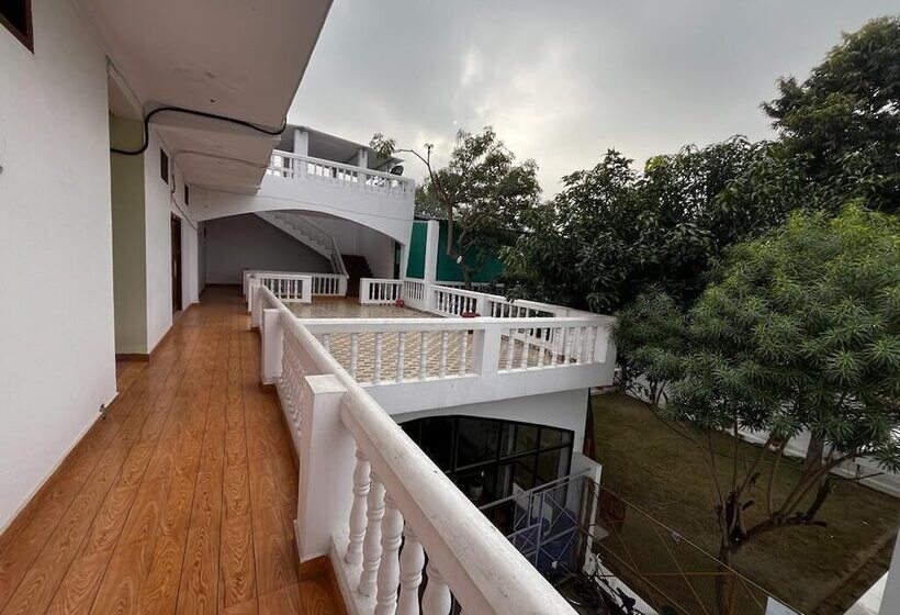 ホテル Sewadham Training Centre