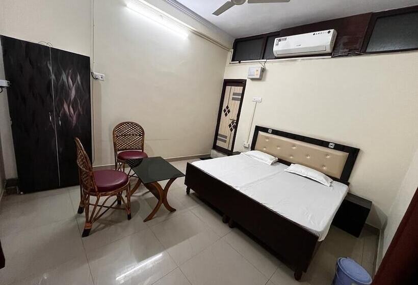 ホテル Sewadham Training Centre