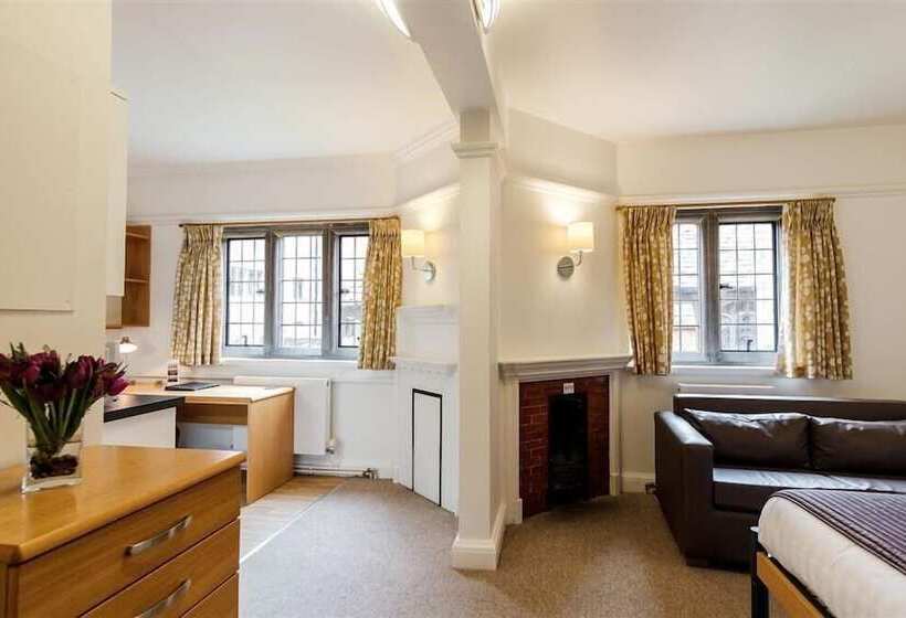 בית מלון כפרי Westminster College