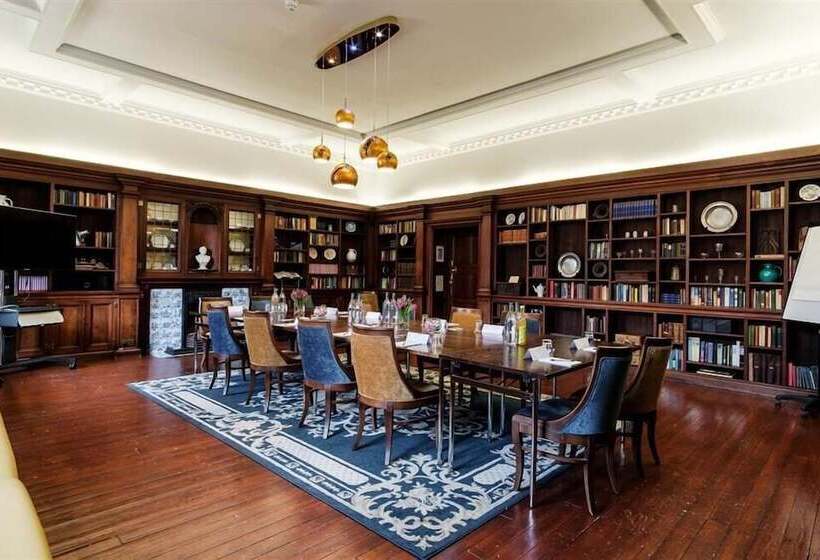 בית מלון כפרי Westminster College